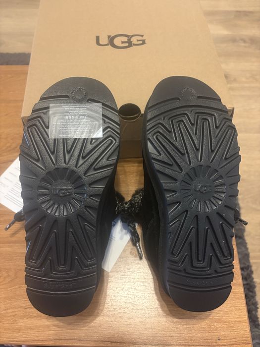 UGG Lowmel Black - 36 x2