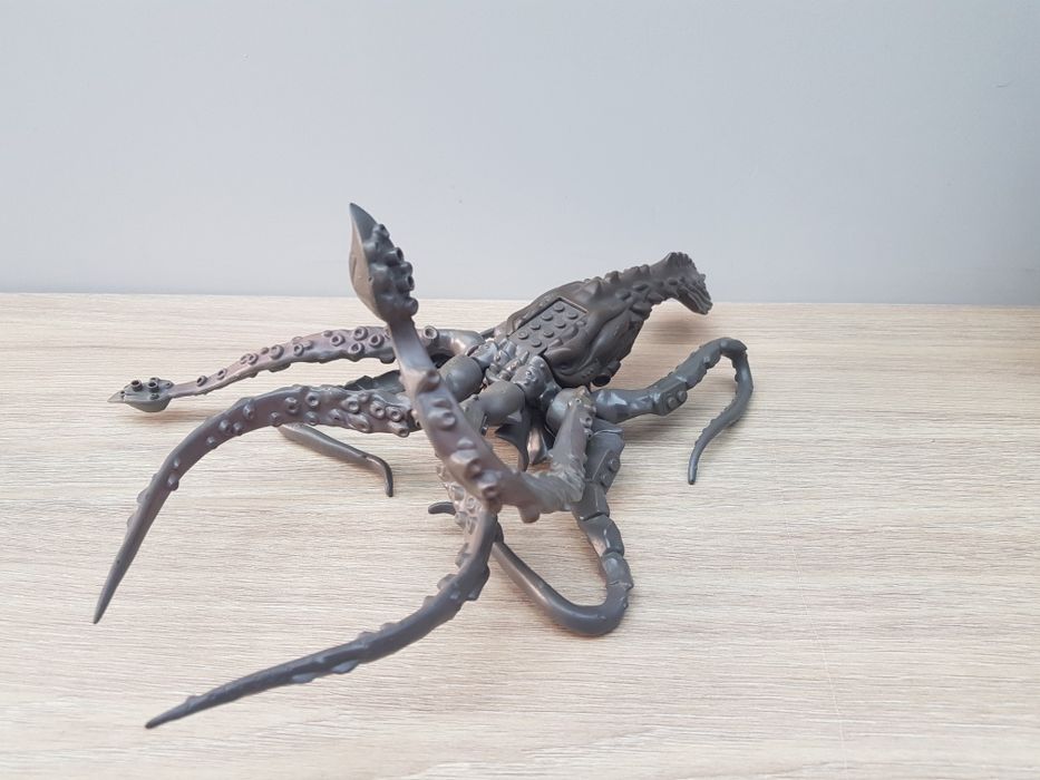 Lego toys: Legends of Chima, Hero Factory, Mega Bloks dragons