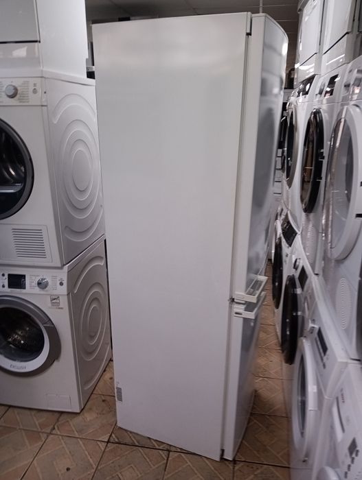 Комбиниран хладилник с фризер Миеле Miele с две години гаранция!