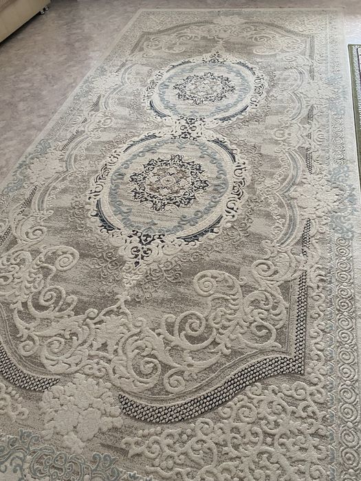 Продам ковер 2*4 б/у