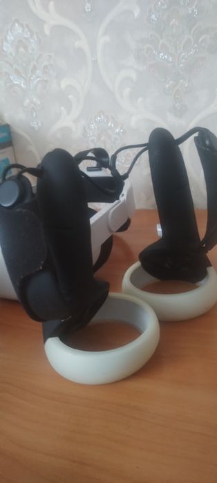 Продам шлем виртуальной реальности.