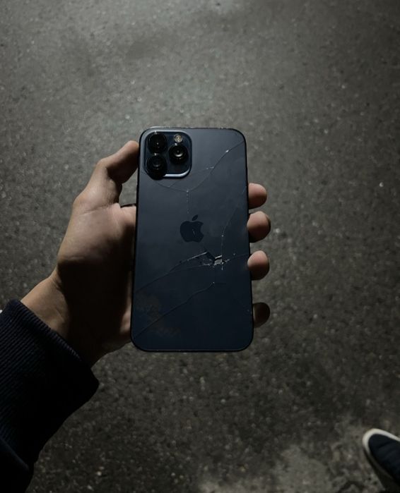 Продам iphone 12 pro max