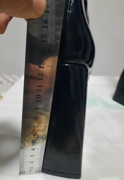 Женские демисезонные сапоги