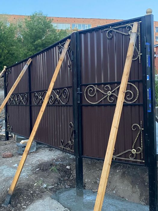 Распашные ворота.
