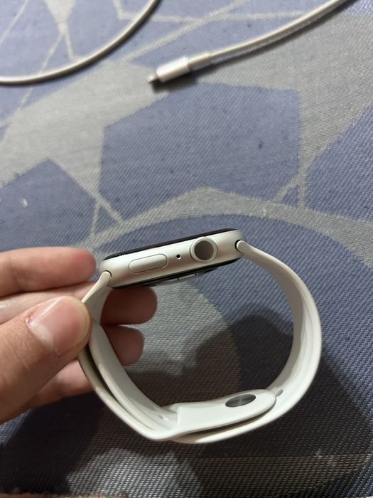Продам  Apple watch 8 45mm