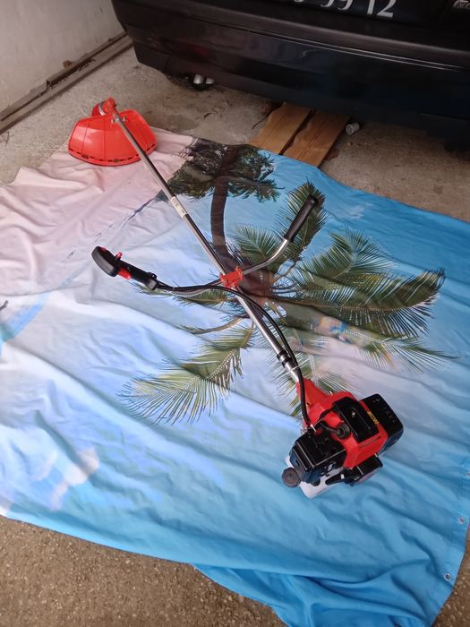 Чисто нова моторна коса