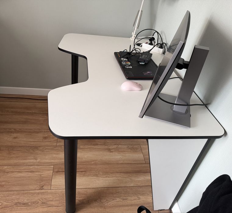 Компьютерный стол белый б/у