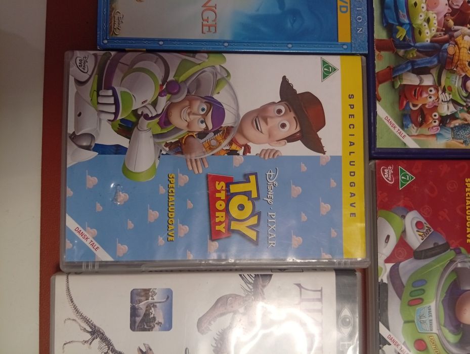DVD films        Toy story 1,2,3//OP/Динозаври