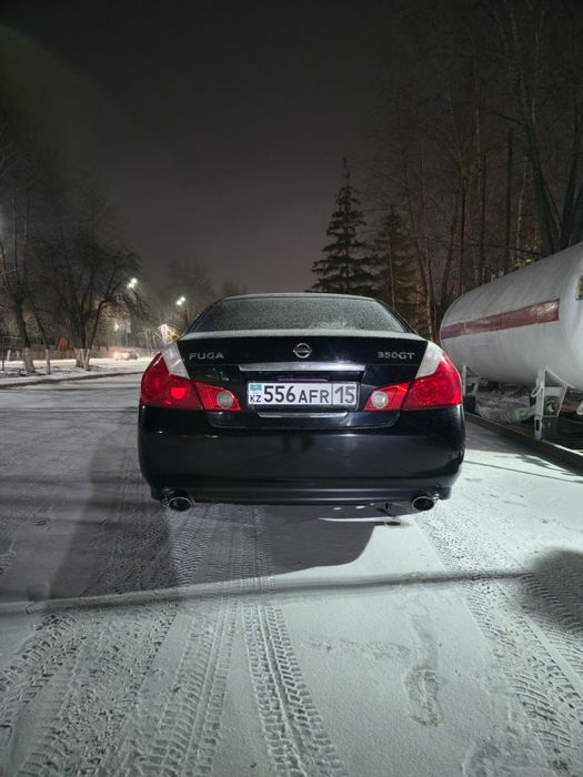 Продам Ниссан Фига...