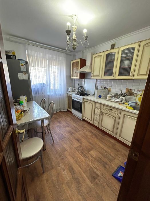 Продам 3 комнатную квартиру