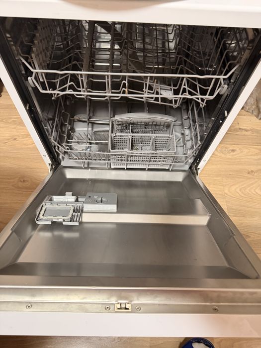 Посудомоющая машина