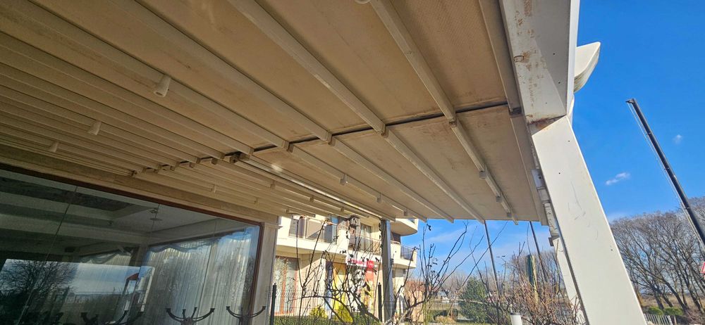 Пергола  с осветление моторно сгъване и