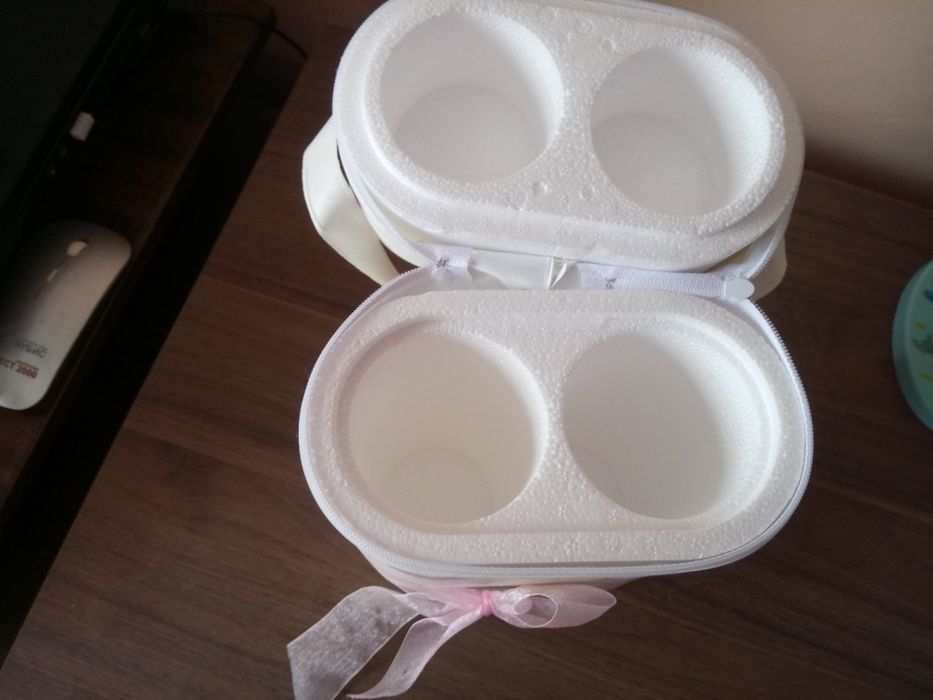 Помпа за кърмачки и термос за шишета