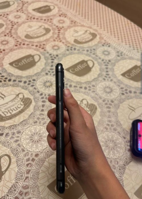 Iphone 11 отличное состояние,128 гб