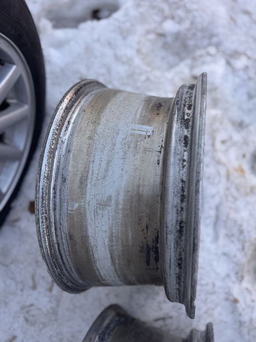 продам титанки R15 на ауди 100, а4