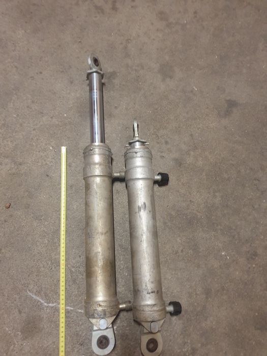 Cauciucuri 375-19 si cilindri hidraulici