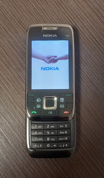 Nokia E66 business