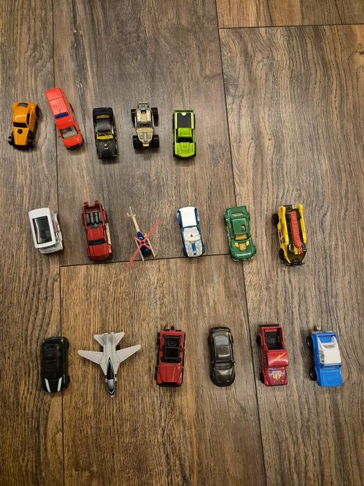 Метални колички hotwheels,matchbox