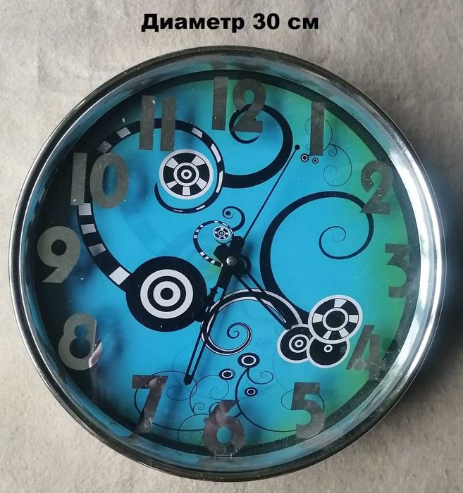 Часы настенные, круглые