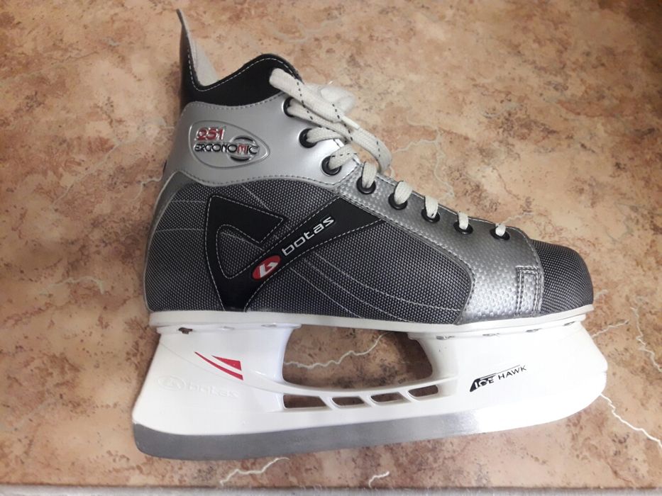 Коньки хоккейные BOTAS