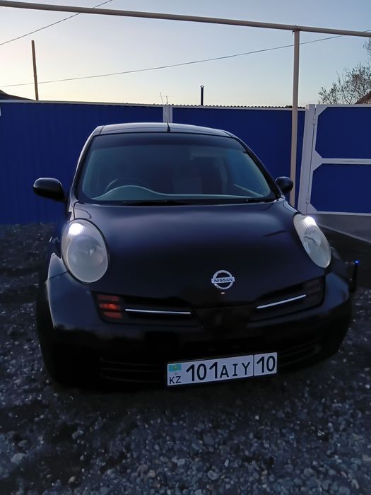 Ниссан Марч на  АКПП