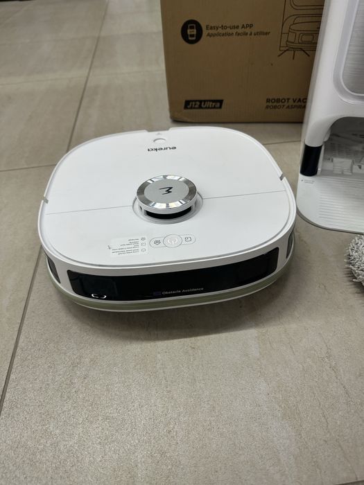 Aspirator robot EUREKA J12 Ultra cu funcție de mop