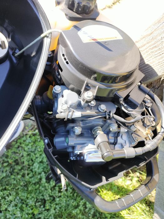 Motor barcă, Suzuki 2,5 cp.4 timpi