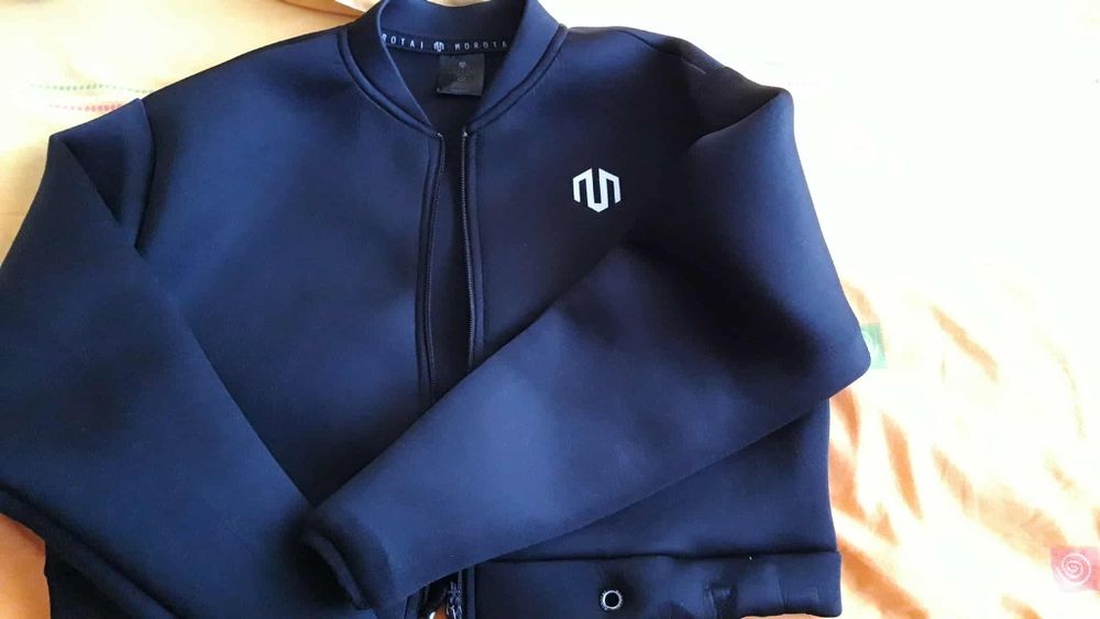 Дамска спортна горница от Холандия