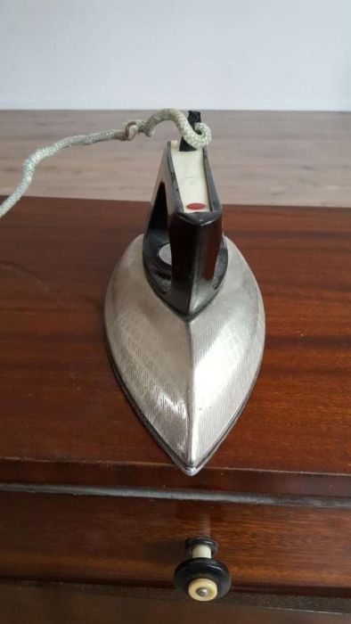 Fier de calcat Zefir pentru colectionari