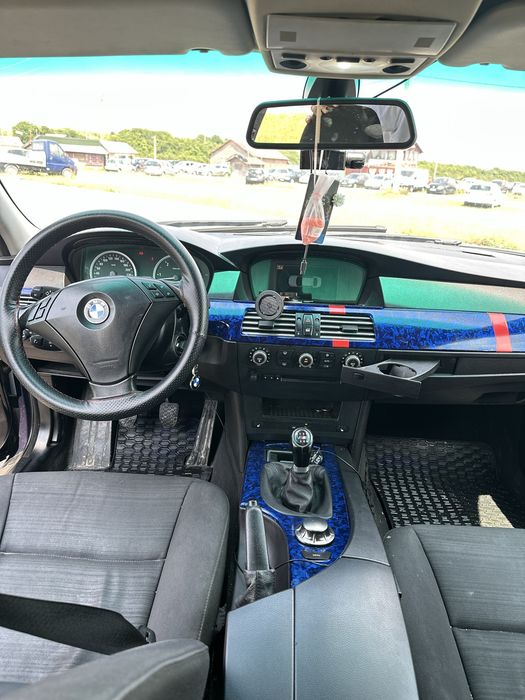 Vând Bmw e60 525d