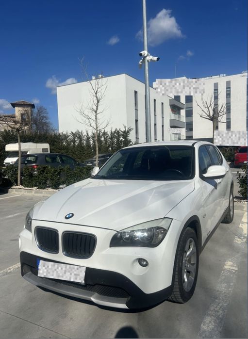 Vând BMW X1-Schimb