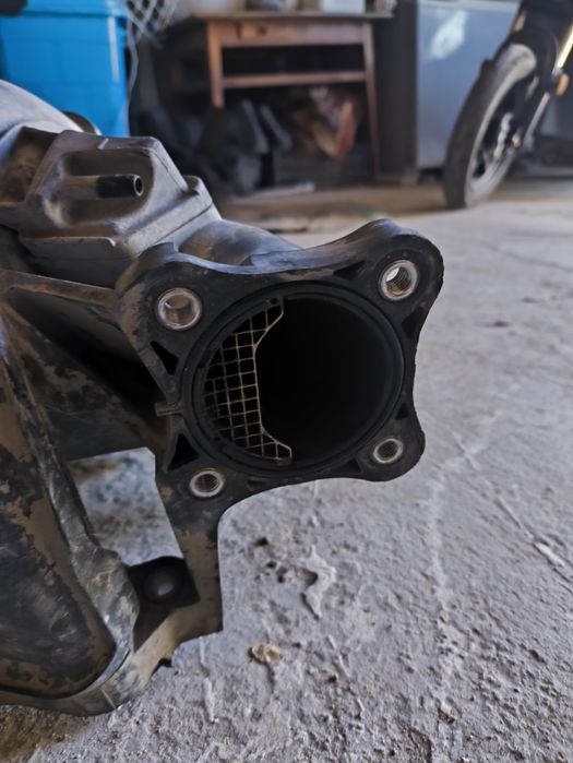 Впускной коллектор на Camry 30 2.4