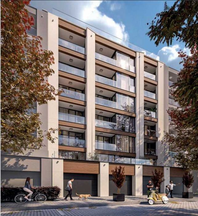 Предлагаме Ви тристаен апартамент