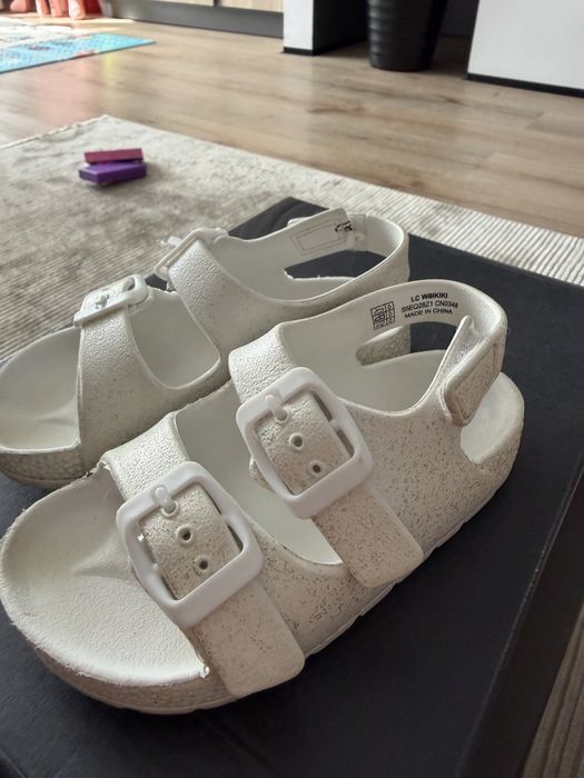 Обувь для девочки