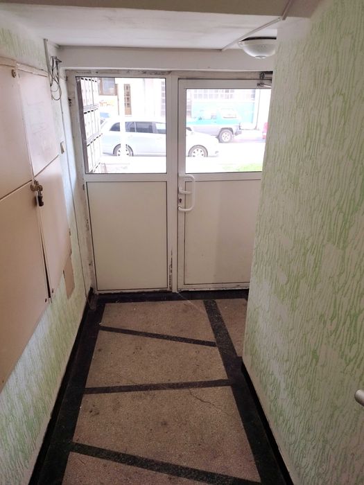 Продава се Двустаен апартамент в Перник, Център - 68 кв.м за 1013 €/кв.м - Снимка #7