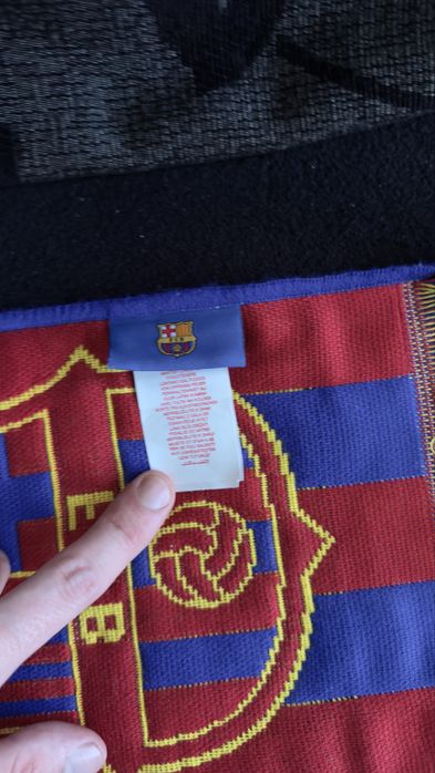 Шал на Barcelona