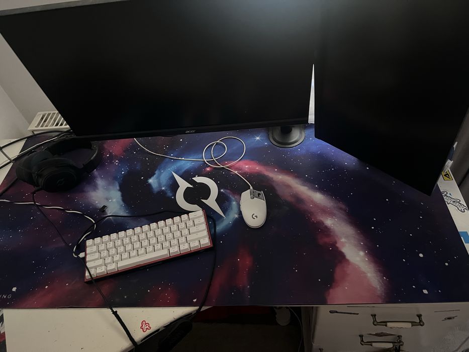 vand monitoare 240hz 165hz, mouse pad 1200mm