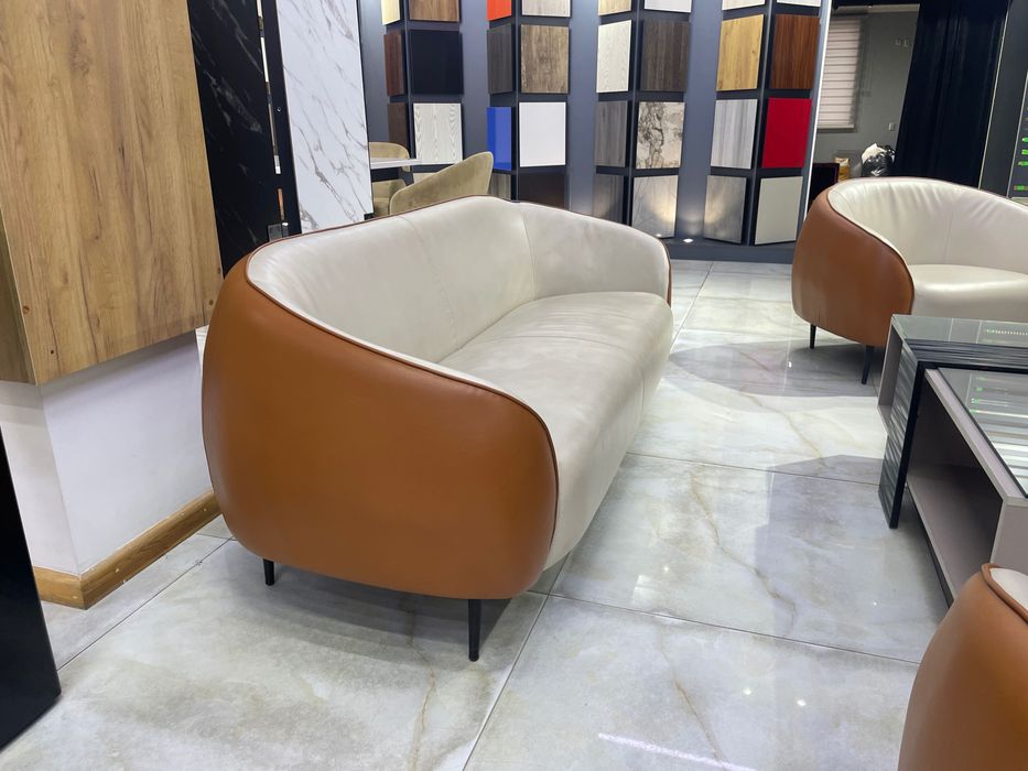 Срочно продается комплект кресло