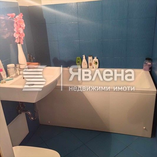 Просторен 2-стаен апартамент