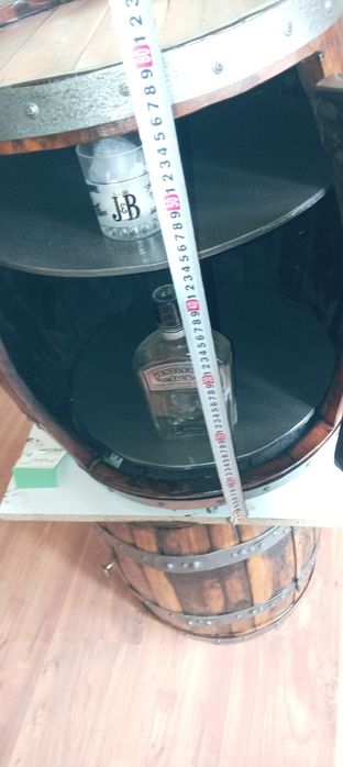 Ретро мини бар изработен дъбова Бъчва. Подходящ. За неповторим подарък  за любилей./ЧРД/имен ден подходящо същото така за Бърбекюта и навеси