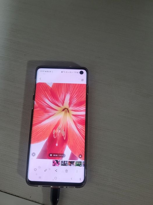 телефон samsung S10