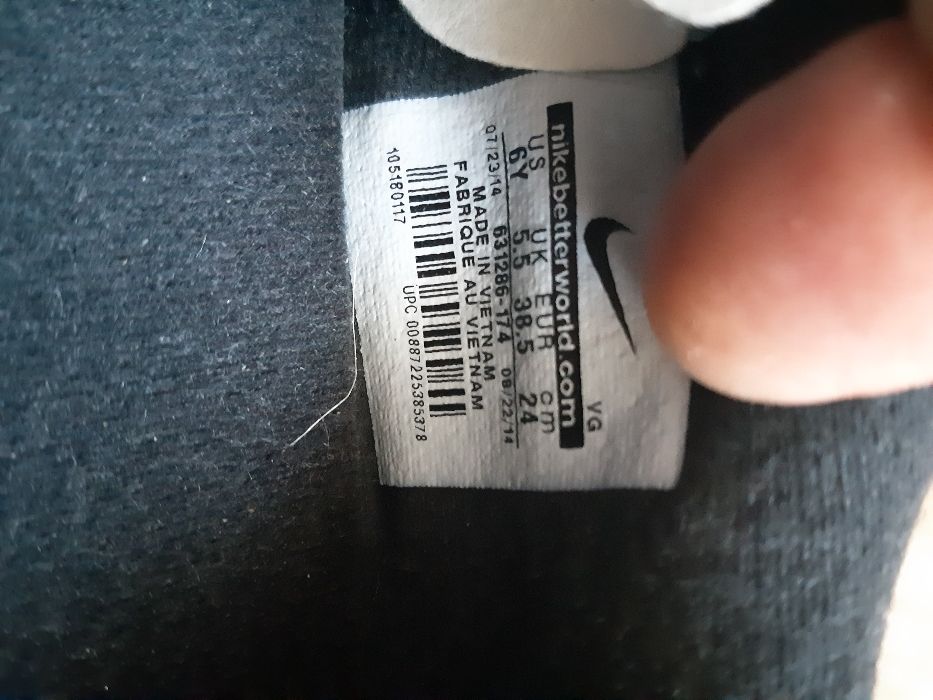 Nike adidas ghete cu crampoane NOU NOUT
