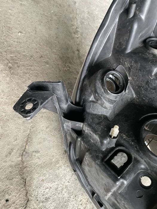 Лвв фар за Dacia doker