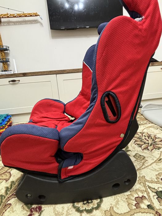 продаю десткое автокресло