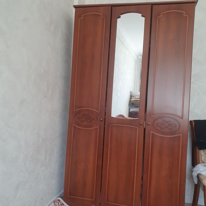 Шкаф хорошем состаяние