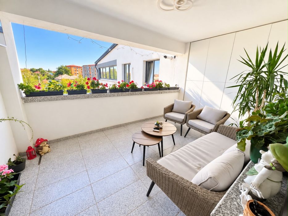 Apartament 3 camere Lux  - 2 LOCURI PARCARE! Nu sunt interesat de colaborarea cu agentiile imobiliare!!!