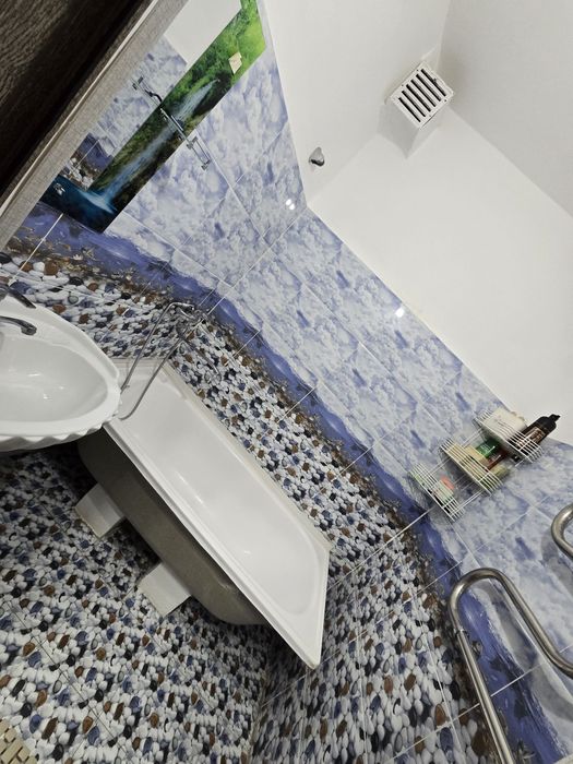 Navoiy shaharda 2 xonali  kvartira sotiladi