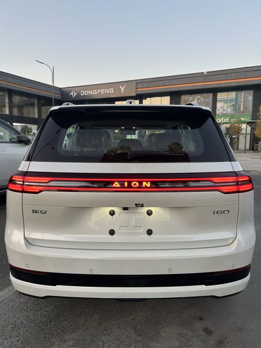 Gac Aion I60 530 km eng full proʻyektoʻrli oq rang