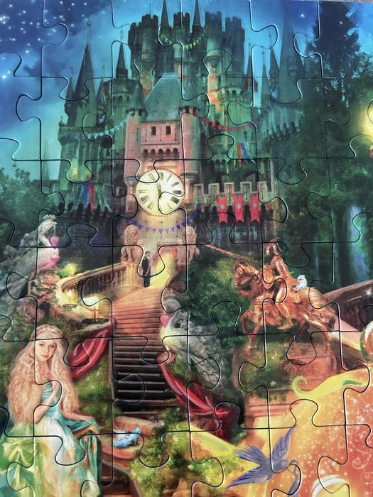 Puzzle Ravensburger Cenusareasa fosforescent