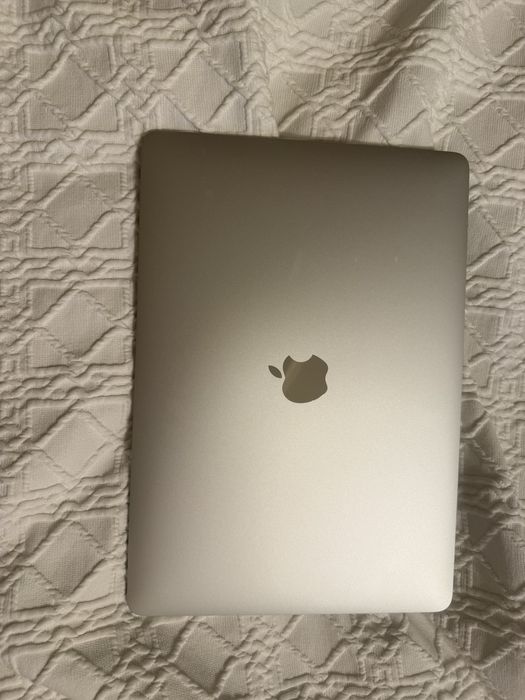 Apple macbook air m1